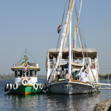Dahabiya ABUNDANCE and tugboat